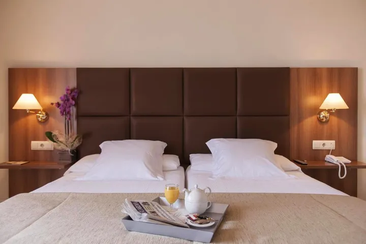 Hotel para 8 personas, con terraza - 1
