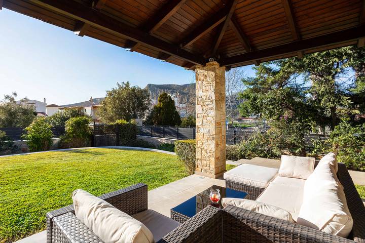 Villa for 10 people, with garden - 1