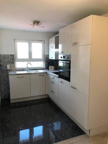Ferienwohnung für 10 Personen, mit Balkon und Terrasse sowie Ausblick in Münsingen - 4