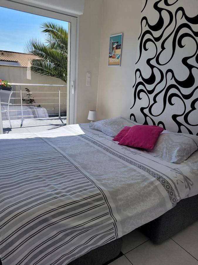 Gîte pour 2 personnes, avec terrasse à Breuillet - 2