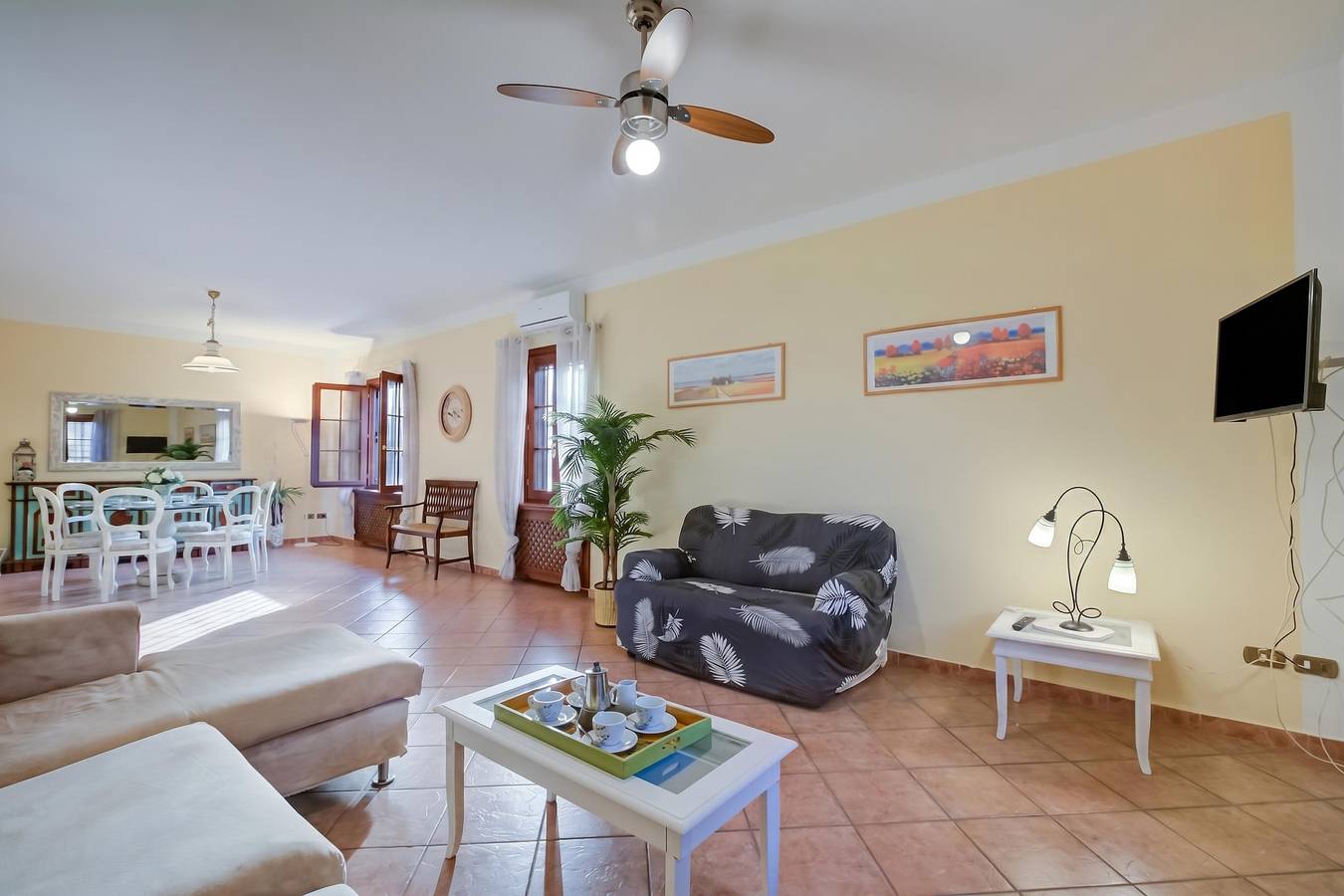 Villa Oasi with Private Pool Bbq & Garden near Sirmione in Sirmione, Gardasee-Berge