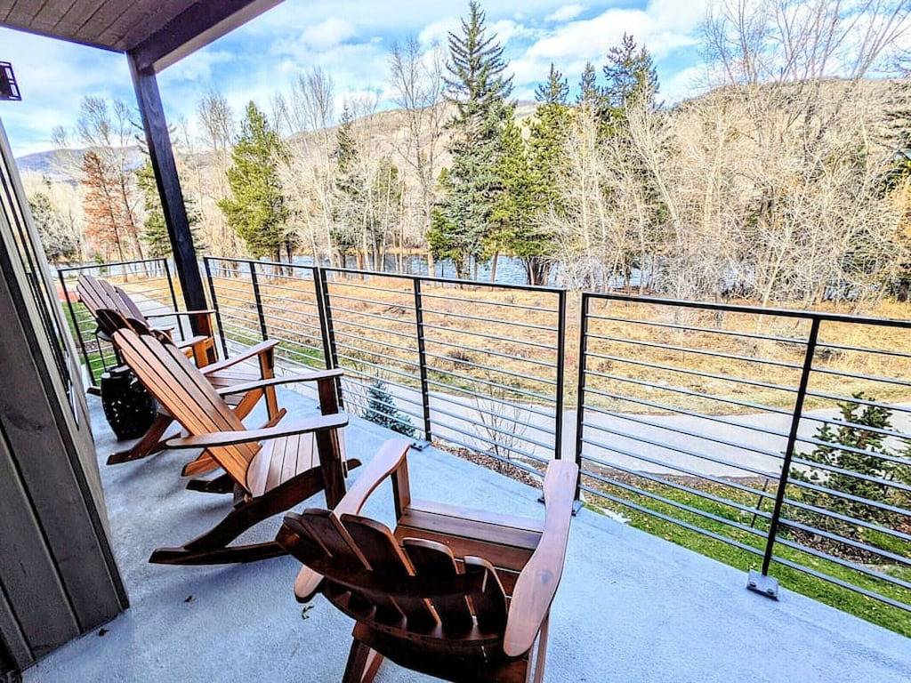 Ganze Wohnung, Brand new property with hot tub, fire pit, parking, covered ski storage, and more! in Silverthorne, Arapaho and Roosevelt National Forests