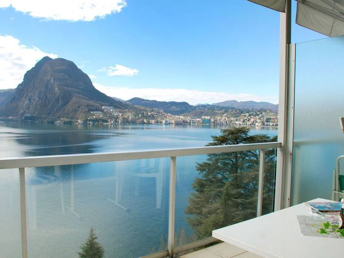 Apartamento de vacaciones para 2 personas, con piscina además de vistas al lago y jardín - 1