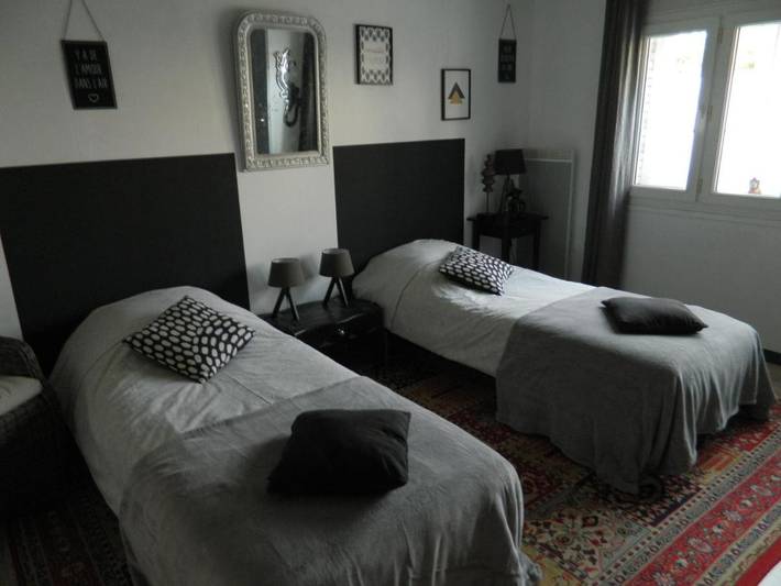 Chambre d’hôte pour 2 personnes, avec terrasse ainsi que jardin et piscine dans les Deux-Sèvres - 4