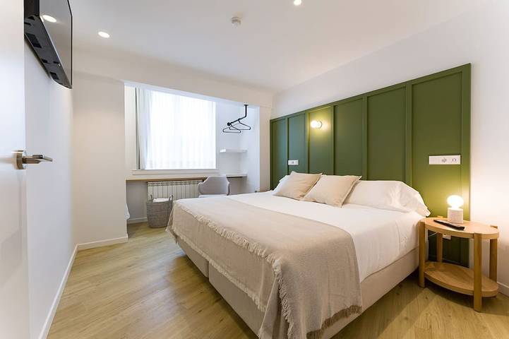 Entire apartment, Double Family Apartment in Santiago de Compostela, La Coruña Province