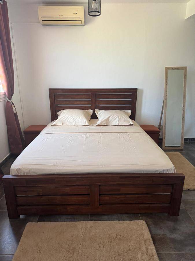 Gîte pour 2 personnes, avec terrasse dans Jardin de Balata