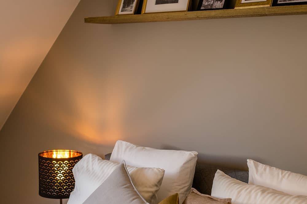Beautiful spacious holiday home in nature reserve in Bruges in Assebroek, Bruges