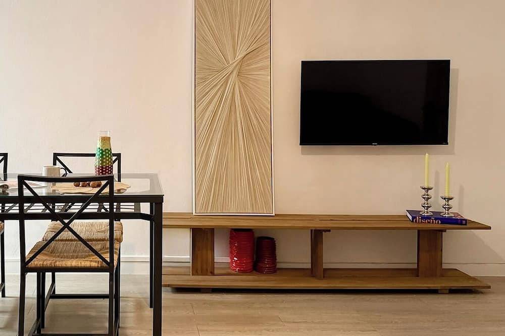 Entire apartment, Canaryislandshost l Orilla Ii in Famara Beach, Teguise