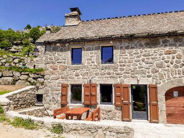 Maison De Vacances pour 6 Personnes dans Pont-de-Montvert-Sud-Mont-Lozère, Massif central, Photo 1