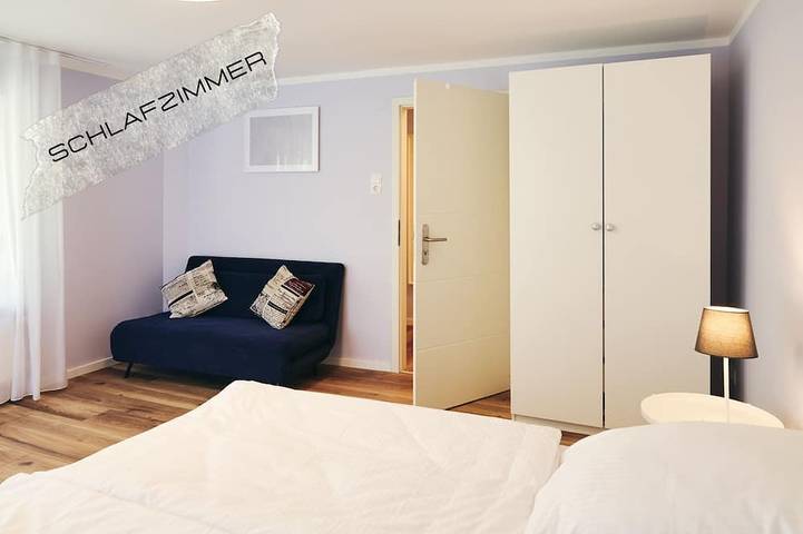 Ganze Wohnung, Großzügige Ferienwohnung  in zentraler und ruhiger Lage mit Terrasse in Büsum, Kreis Dithmarschen