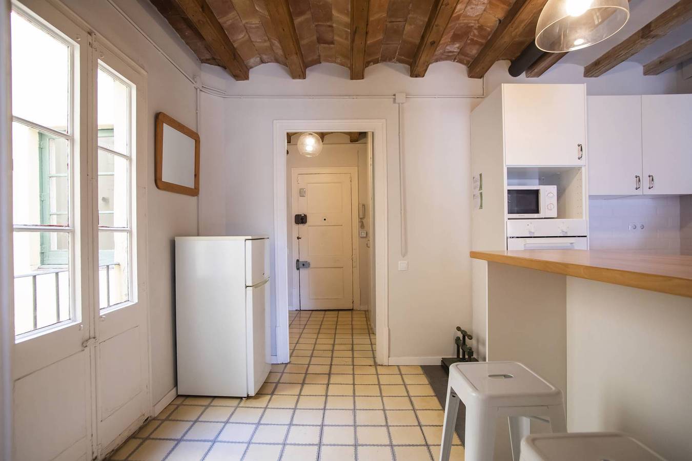 Entire apartment, 41Cob1019 - Enchanting and rustic apartment in Barcelona Centre, Barcelona