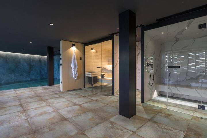 Location de vacances pour 8 personnes, avec piscine ainsi que jardin et sauna dans Mošćenice - 3