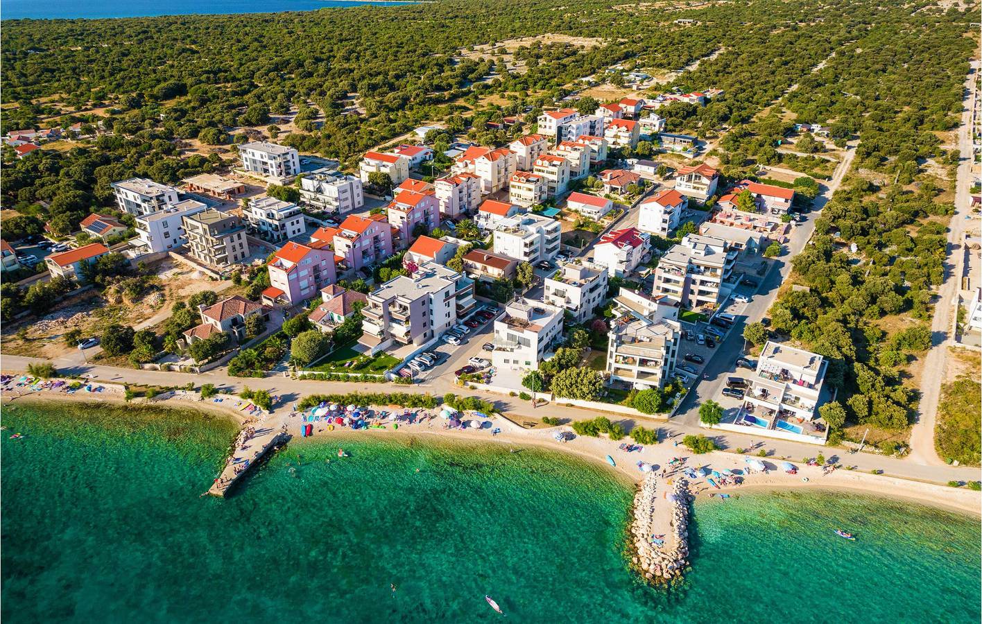 Appartement de vacances entier, Charmant appartement d'une chambre avec Wi-Fi et terrasse, à 700 m de la plage in Mandre, Pag