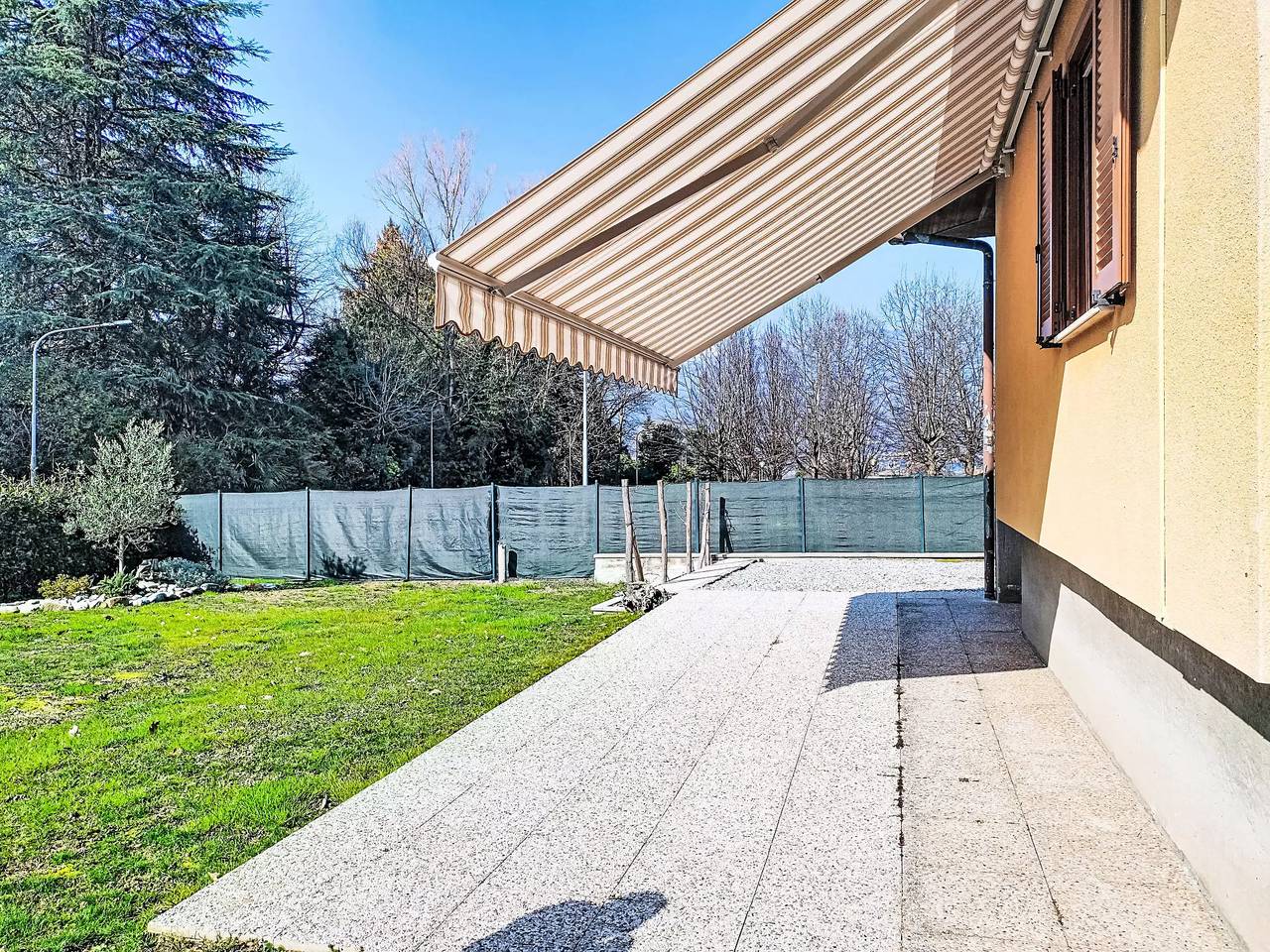 Haus 4 Personen in Porto Valtravaglia, Lago Maggiore (Lombardei)