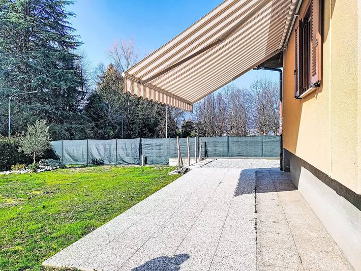 Location de vacances pour 4 personnes, avec jardin à Porto Valtravaglia - 2
