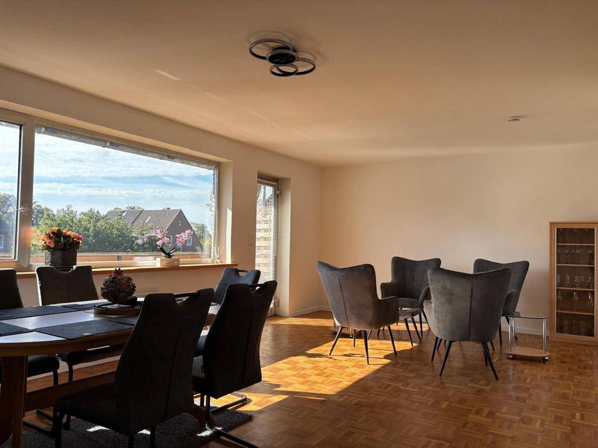 Ganze Wohnung, Three-Bedroom Apartment in Lehrte, Hannover und Umgebung
