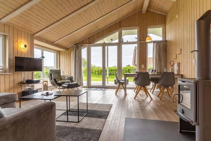 Ferienhaus für 5 Personen, mit Whirlpool und Terrasse sowie Garten und Sauna in Dithmarschen