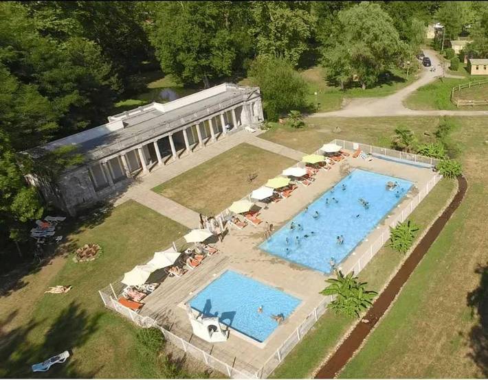 Location de vacances pour 6 personnes, avec Terrasse ainsi que Bassin pour enfant et Piscine dans Audinac-les-Bains - 2