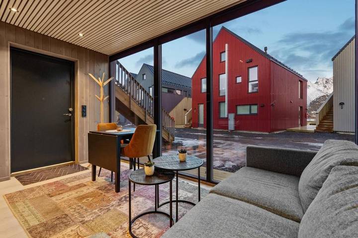 Gîte pour 4 personnes, avec vue et terrasse dans Henningsvær