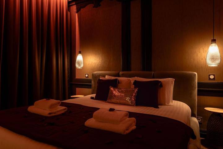 Location de vacances pour 2 personnes, avec terrasse ainsi que sauna et jacuzzi à Vitré - 3