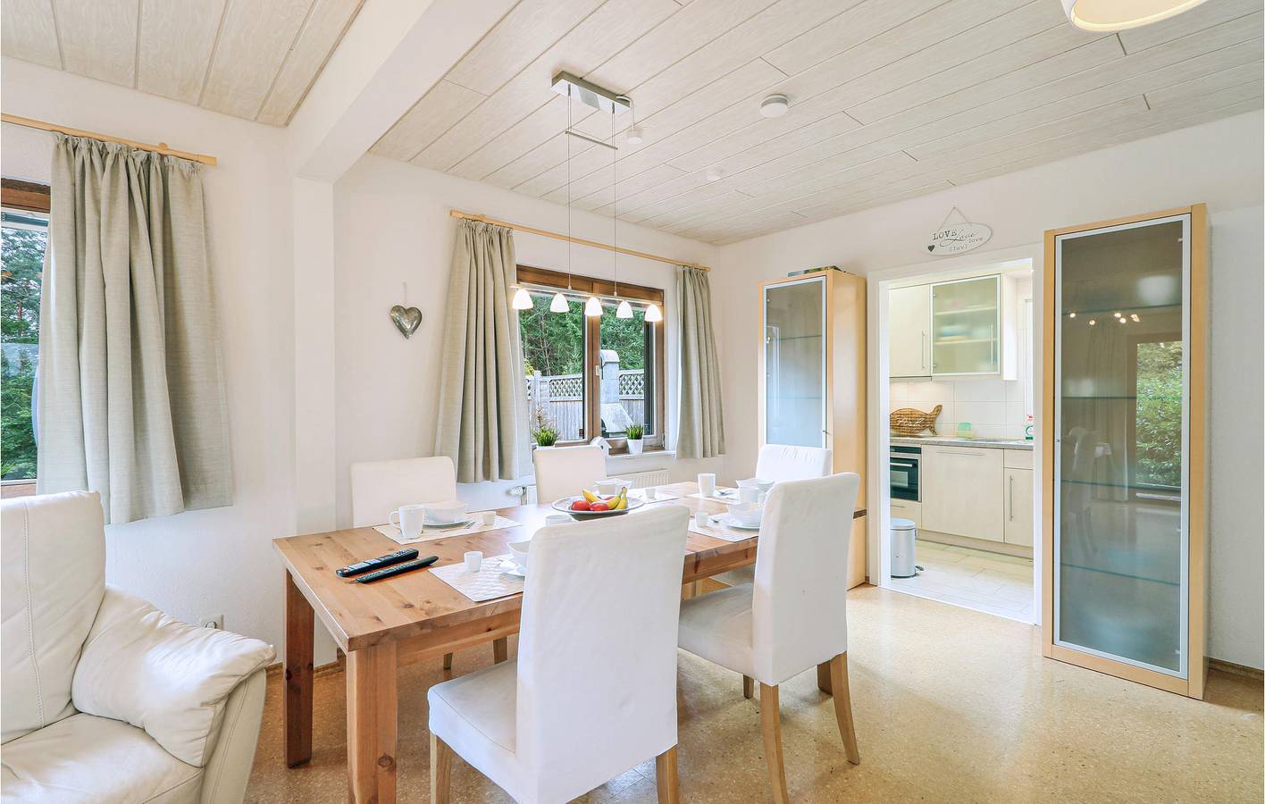 Gemütliches Apartment mit Terrasse und Parkplatz in der Nähe des Ibra Centers in Kirchheim, Knüllgebirge