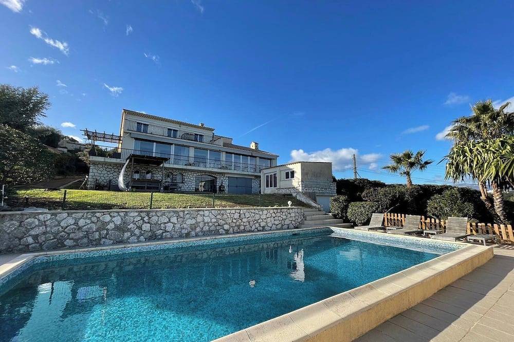 Top Villa Paloma Antibes Vue Mer, Montagne, Fibre, Clime, Pool in Antibes, Region de Cannes