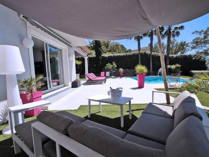 Gîte pour 10 personnes, avec jardin ainsi que piscine et terrasse dans Golf Bluegreen Sainte-Maxime - 4