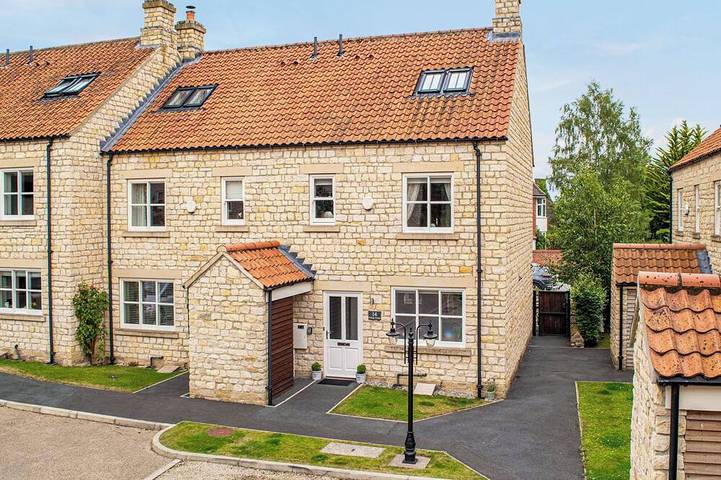 Cottage for 6 people, with garden, with pets in Helmsley