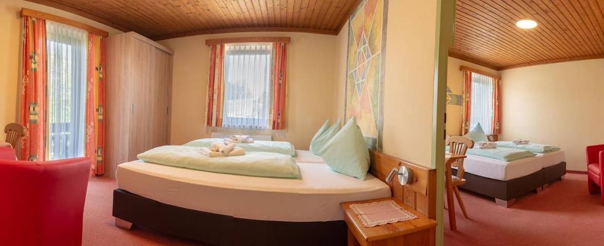 Hotel, mit Balkon und Terrasse sowie Garten und Sauna in Spittal an der Drau - 3