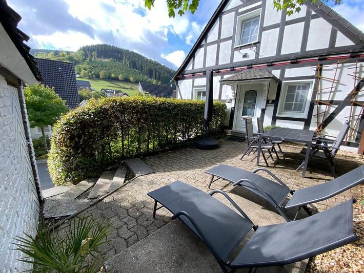 Ferienhaus für 4 Personen, mit Terrasse und Ausblick, mit Haustier in Schmallenberg