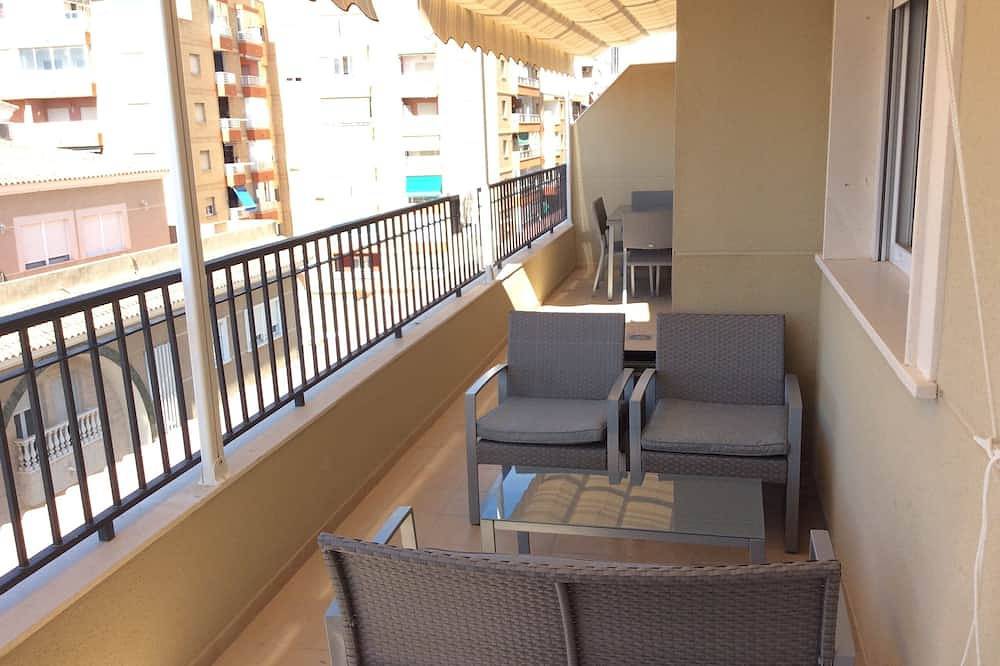 Entire apartment, Apartment T3 El Campello in Playa Carrer La Mar, el Campello