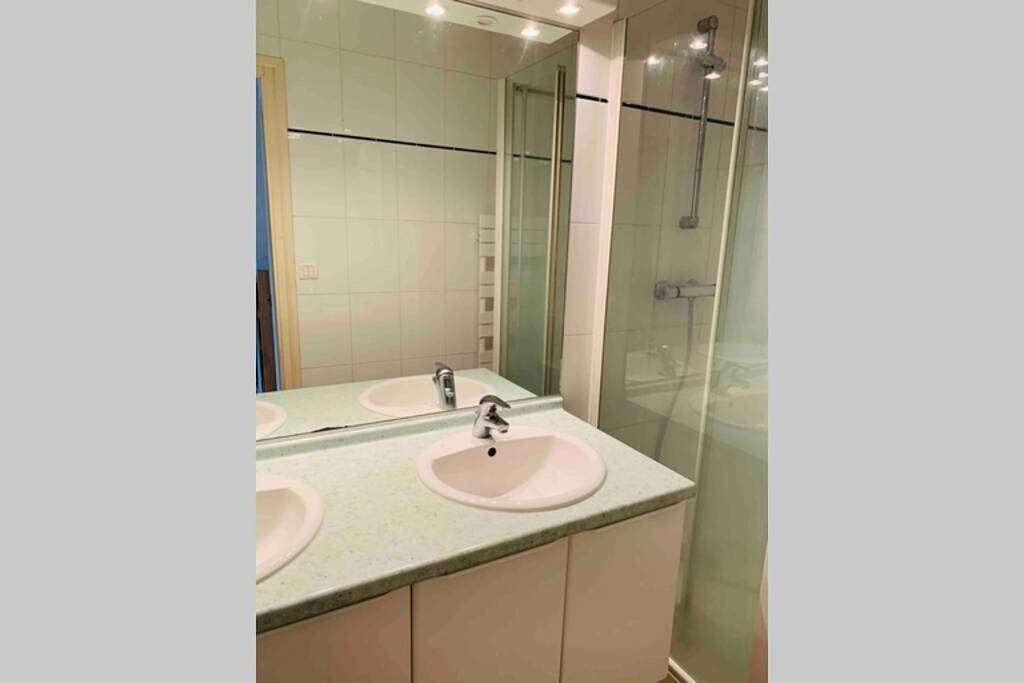 Appartement entier, Two-Bedroom Apartment in Jugon-les-Lacs, Région de Dinan