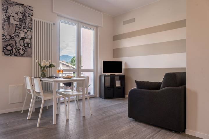 Gîte pour 4 personnes, avec balcon et vue sur le lac à Laveno-Mombello - 4