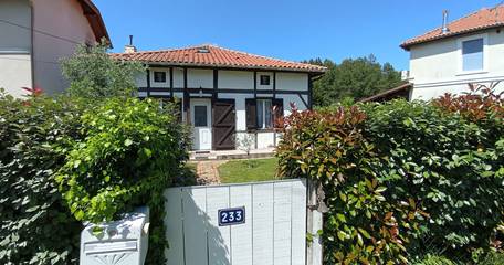 Gîte pour 6 personnes, avec jardin et terrasse à Rion-des-Landes
