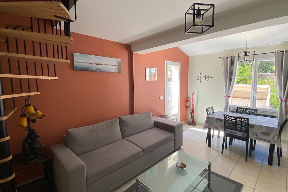 Apartamento entero, A Little Provençal Paradise (Coccinelle Duplex) in Allemagne-en-Provence, Parc naturel régional du Verdon