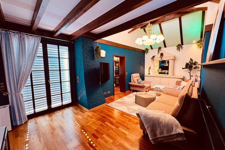 Ferienhaus für 8 Personen, mit Balkon und Garten sowie Sauna