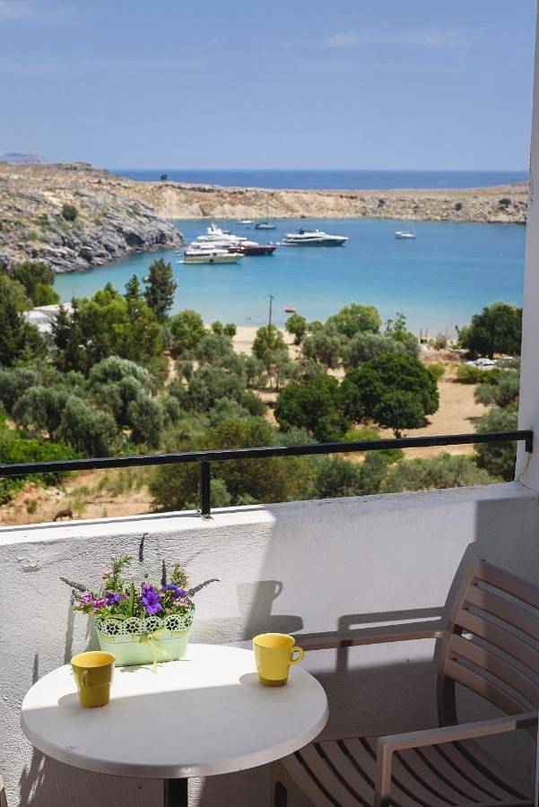 Apartment for 4 people, with view and garden in Lindos