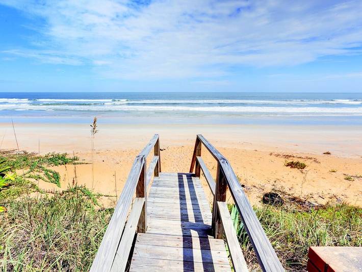 Vacation rental for 10 people, with balcony in Flagler Beach