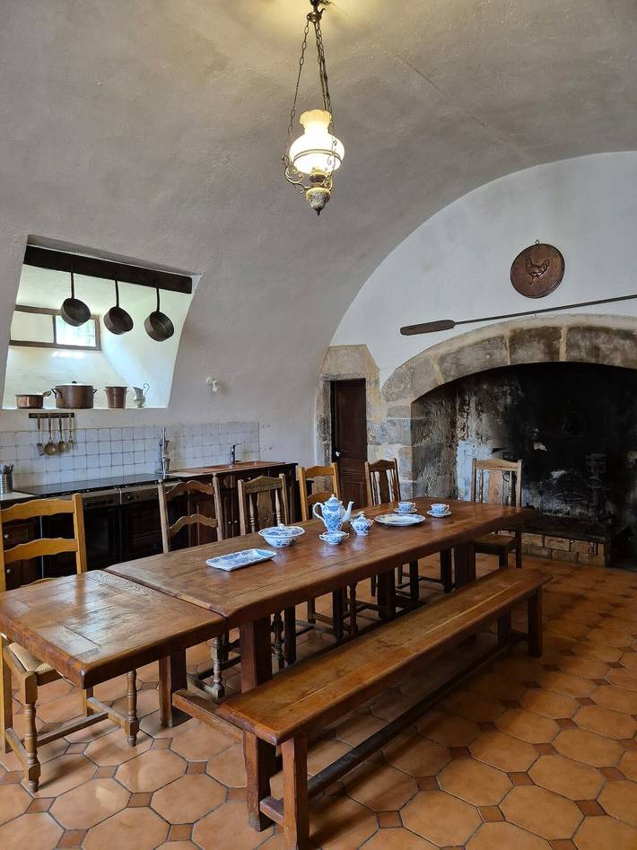Château de Presque, au cœur du médiéval pour 20p in Saint-Médard-de-Presque, Lot