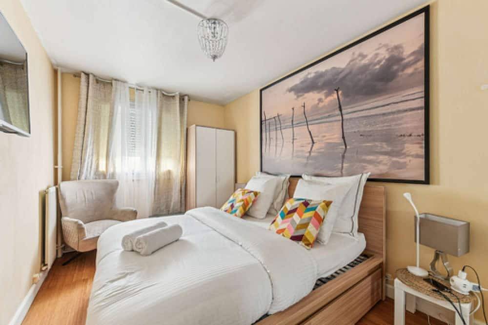 Entire apartment, Chic and confortable apart, with parking and balcony in Levallois-Perret, Hauts-de-Seine