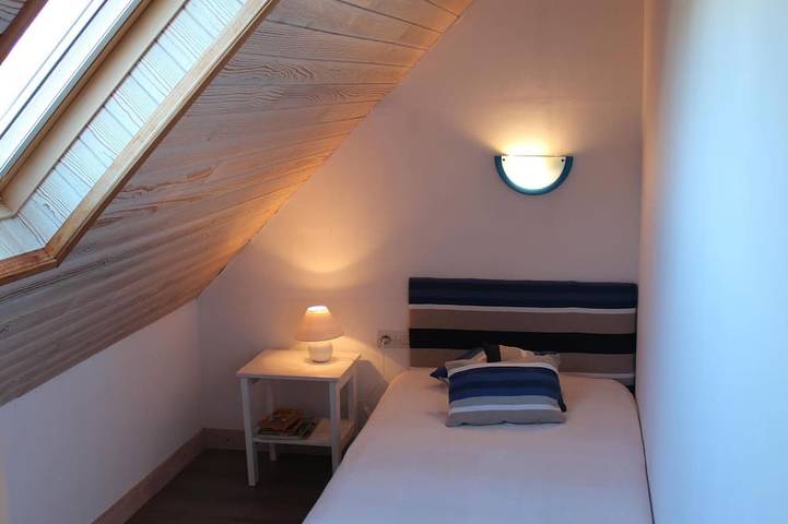 Location de vacances pour 5 personnes, avec jardin et terrasse à Plozévet - 4