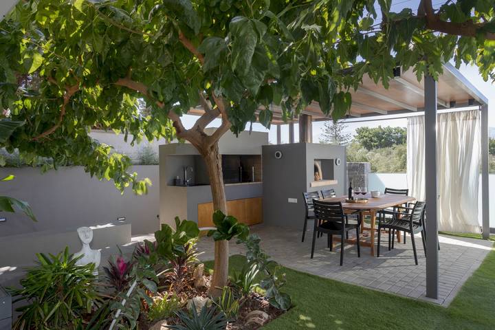 Ferienhaus für 9 Personen, mit Balkon und Terrasse sowie Garten und Pool in Heraklion - 4