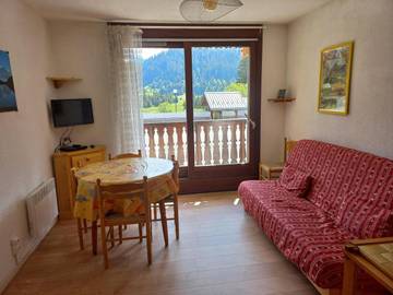 Gîte pour 4 personnes, avec terrasse et vue, animaux acceptés à Mieussy