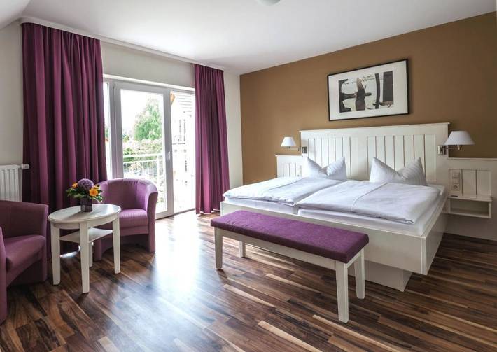 BnB für 2 Personen, mit Balkon und Terrasse sowie Garten in Ahlbeck
