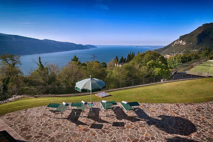 Villa für 6 Personen, mit Balkon und Garten am Gardasee