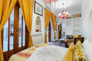 Chambre d’hôte pour 2 personnes, avec piscine ainsi que vue et jardin à Marrakech