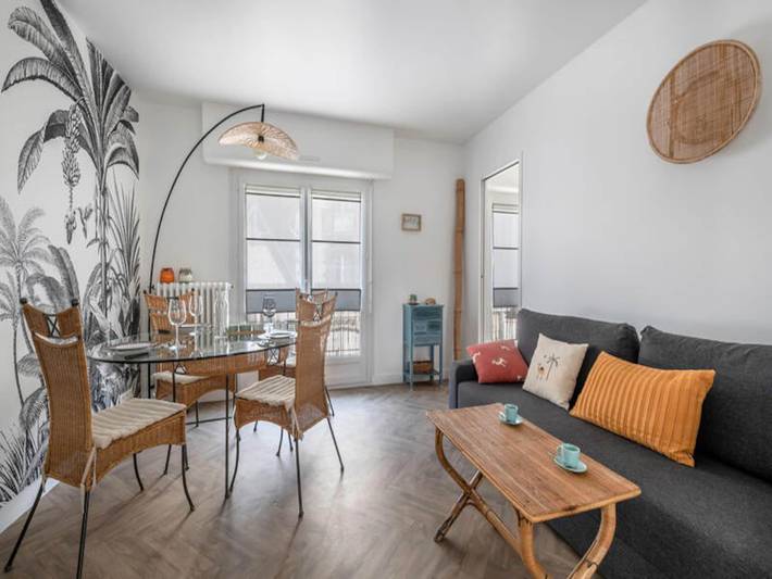 Gîte pour 4 personnes, avec balcon, adapté aux familles dans Plage du Nau