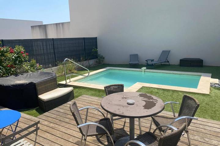 Maison de vacances pour 7 personnes, avec piscine et jardin