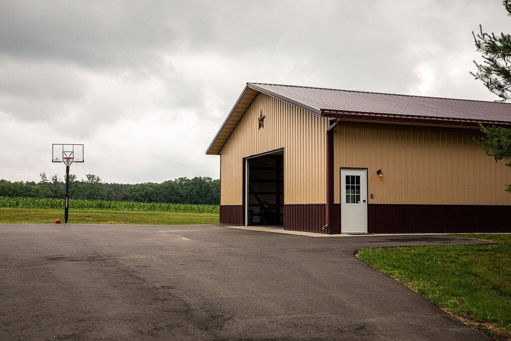 *The Famous Dells Rustic Shed-Brand New Game Room! in Adams County (WI)