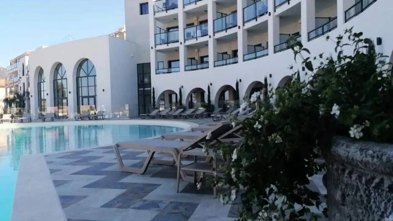 Appartamento intero, Accogliente appartamento con parcheggio, TV, aria condizionata, sauna e piscina - 700 m dalla spiaggia in Algajola, Calvi e dintorni